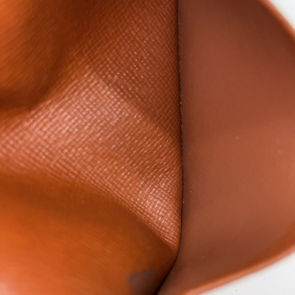 Louis Vuitton Monogram Card case - Picture 11 of 13